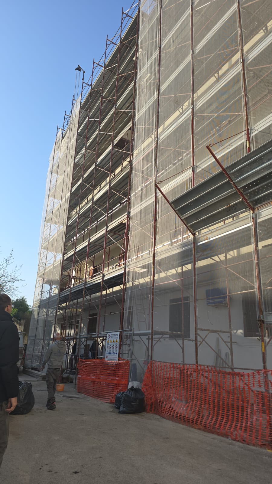 Edificio Multipiano in Ristrutturazione