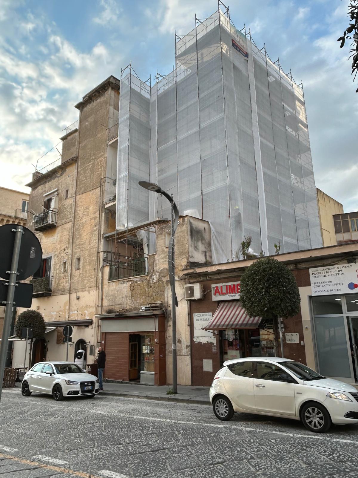 Palazzina Residenziale — Centro Urbano