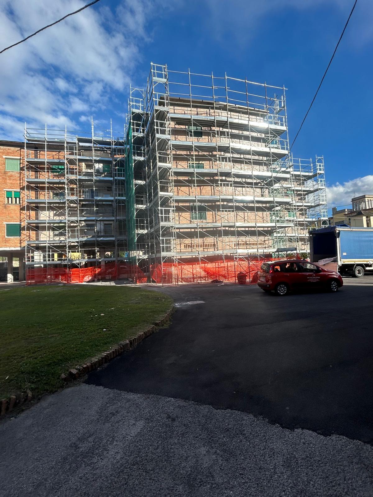 Cantiere con Rete Protettiva Verde