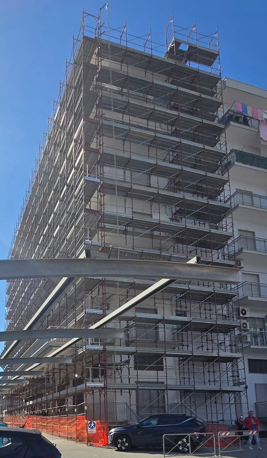 Edificio Multipiano in Ristrutturazione