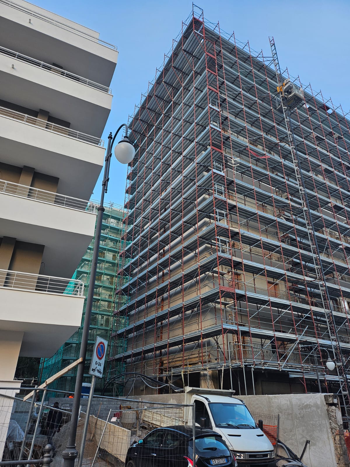 Edificio Multipiano in Ristrutturazione